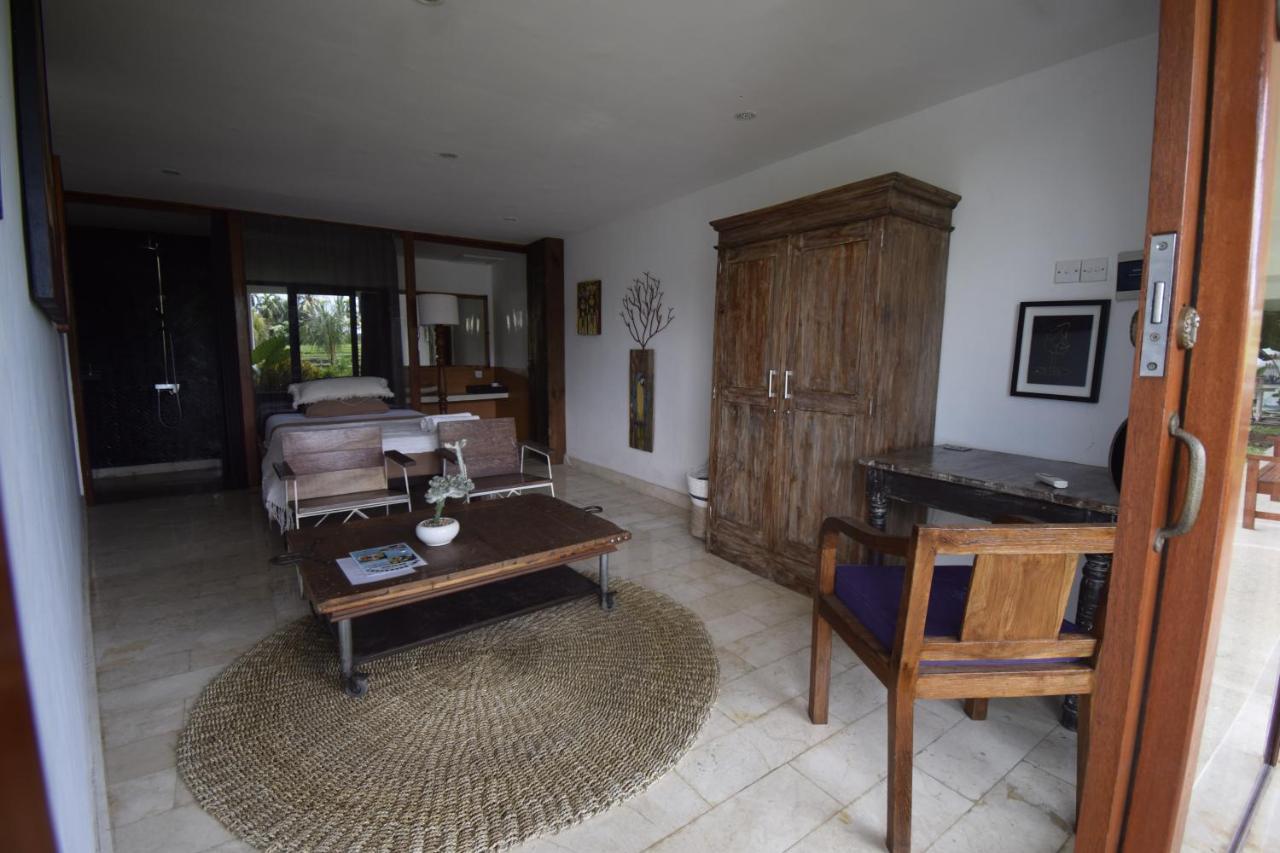 Villa Lotus 8 Canggu Екстериор снимка