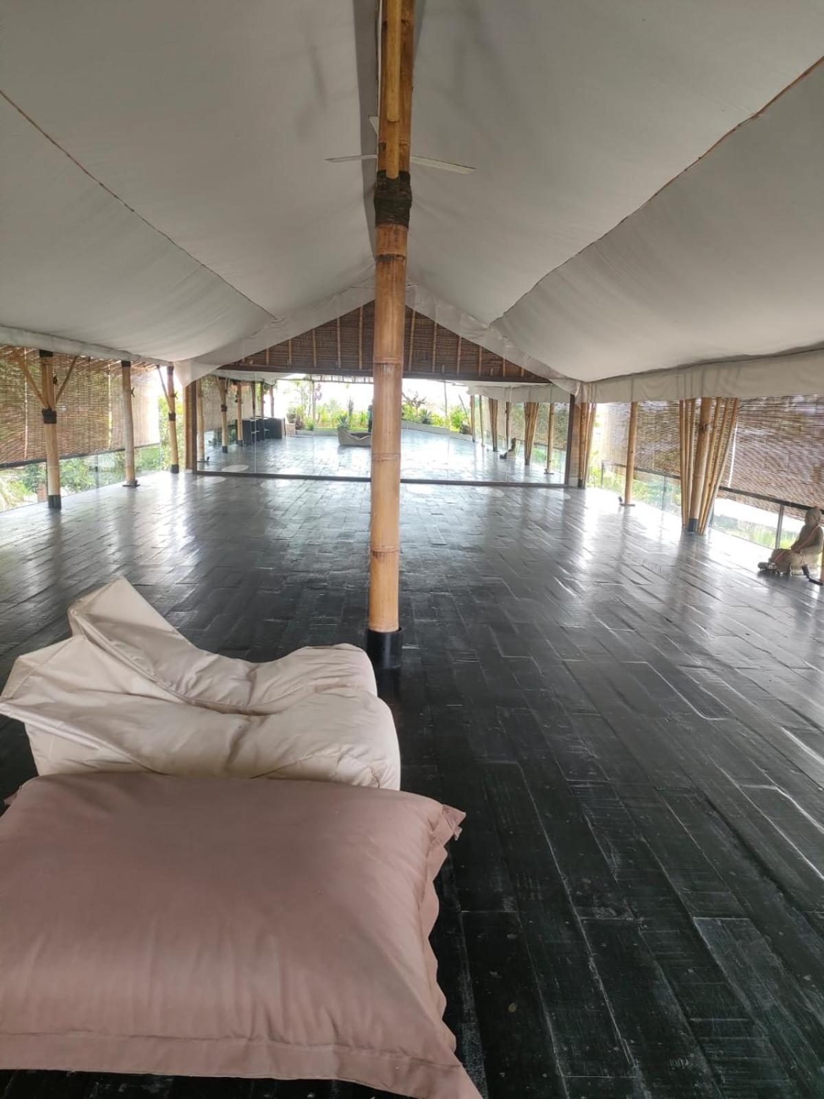 Villa Lotus 8 Canggu Екстериор снимка